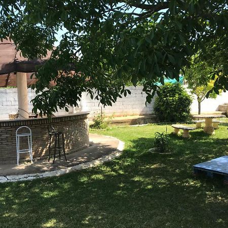 Villa Pilonga Dos Hermanas Exteriér fotografie